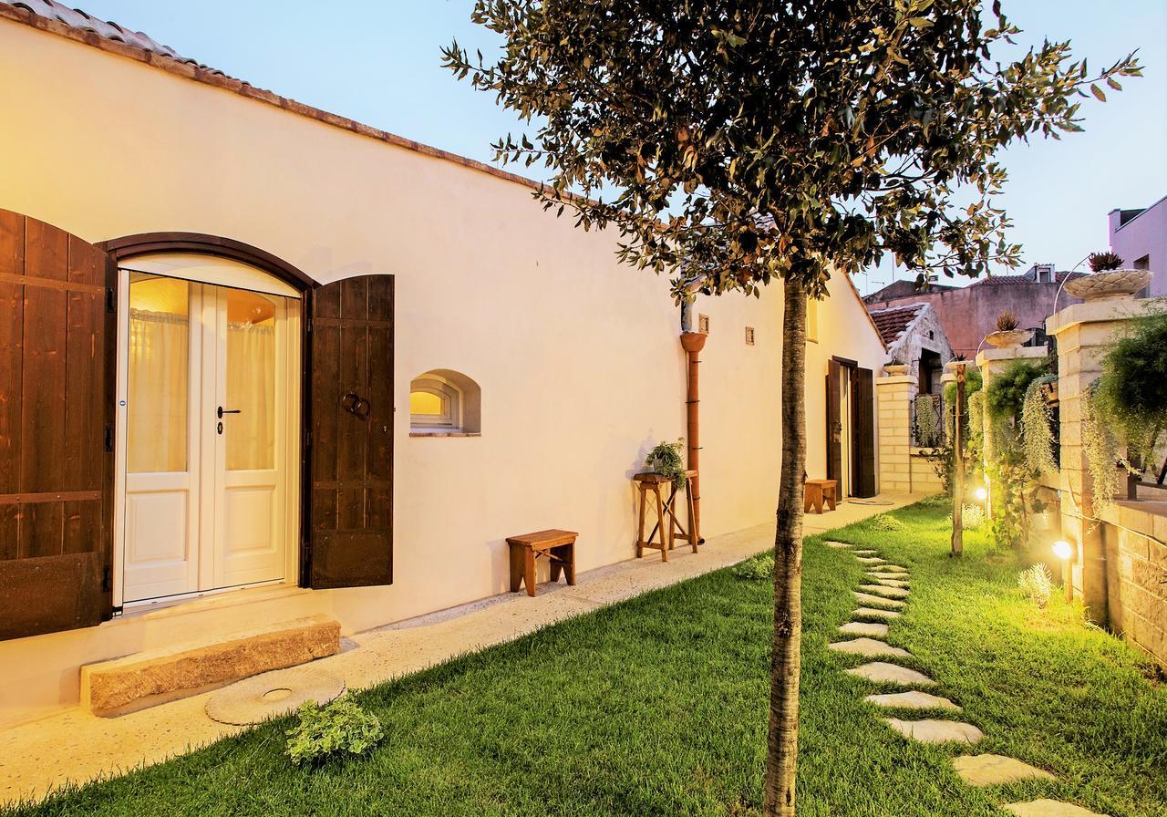Borgo San Gaetano Bed and Breakfast Bernalda Εξωτερικό φωτογραφία